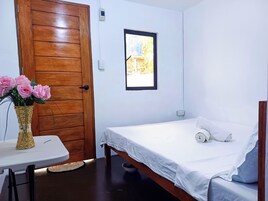 Desk, laptop workspace, soundproofing, free WiFi