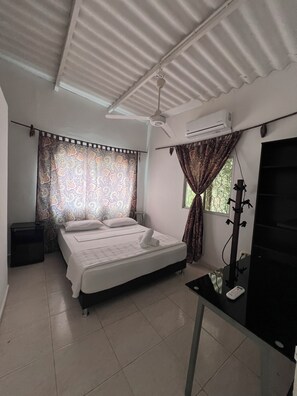 3 bedrooms, WiFi, bed sheets - Casa Grande en Palomino con Vista a la Sierra Nevada de Santa Marta (Palomino)
