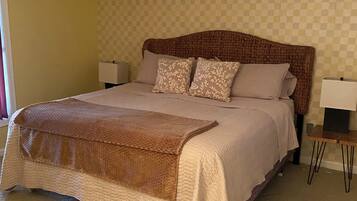 1 bedroom, free WiFi, bed sheets