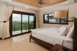 4 soverom, safe på rommet, strykejern/-brett og wi-fi (inkludert)