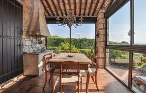 Dining - Lovely home in Antibes (Antibes)