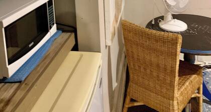 yellow, Sunny brook Hospital, Glendon college. Private room& washroom