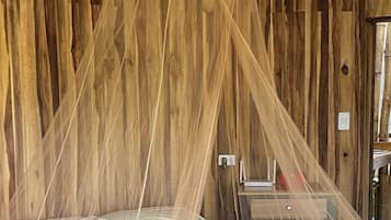 1 habitación, wifi y ropa de cama