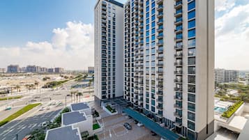 Premium appartement, 1 slaapkamer, balkon, uitzicht op stad | Uitzicht vanaf balkon