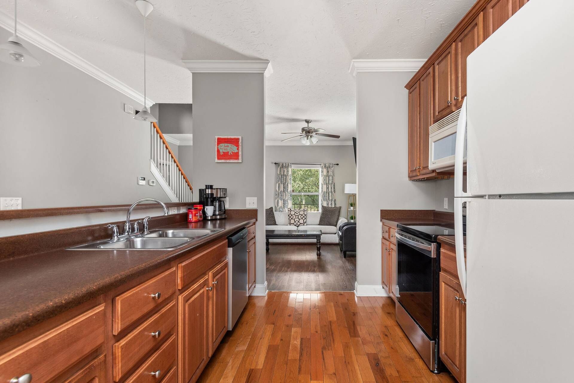 Fridge, microwave, dishwasher, coffee/tea maker