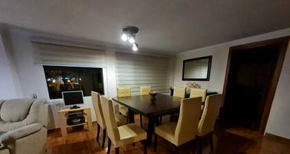 Cozy 2-bedroom apartment in amazing Cuenca with WiFi