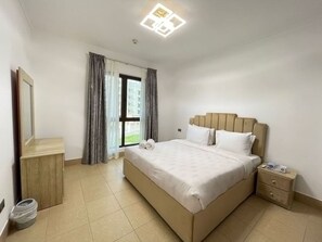 Apartment - Manzil - 2BR Downtown Near Burj Dubai Mall (Dubai)