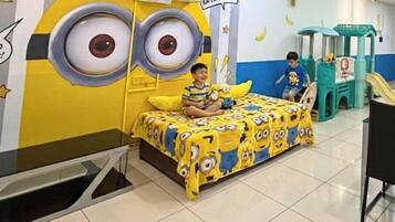 Near Tebrau l Mr Gru and Minion Theme (2BR) Play Area with Indoor Playground | Iron/ironing board, free WiFi, wheelchair access