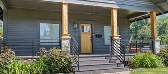 3BR/3BA Craftsman in South Perry—sleeps 8, hot tub, BBQ, Wi‑Fi.