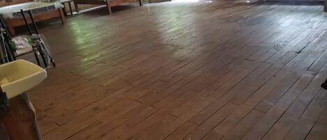 1 camera, Wi-Fi, lenzuola