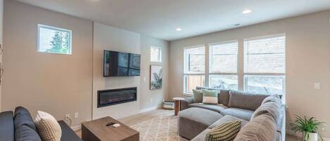 TV, fireplace, offices