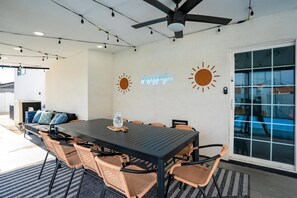Outdoor dining