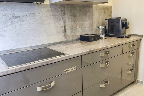 Kühlschrank, Ofen, Herdplatte, Geschirrspüler