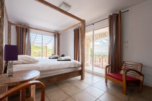 5 bedrooms, iron/ironing board, free WiFi, bed sheets