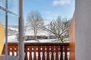 Interior - Room 'Einzelzimmer 20' with Shared Garden and Wi-Fi (St. Georgen)