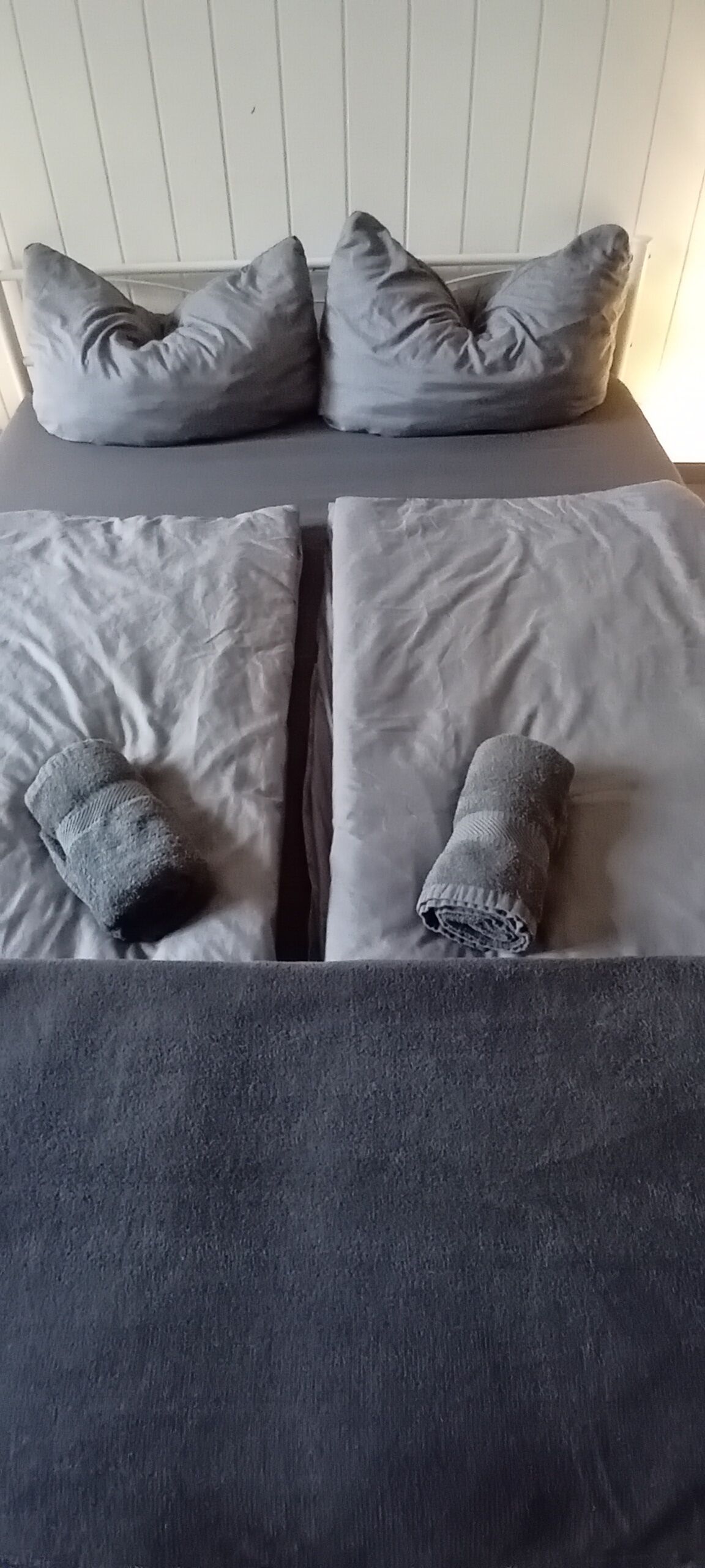 2 habitaciones, wifi gratis y ropa de cama 