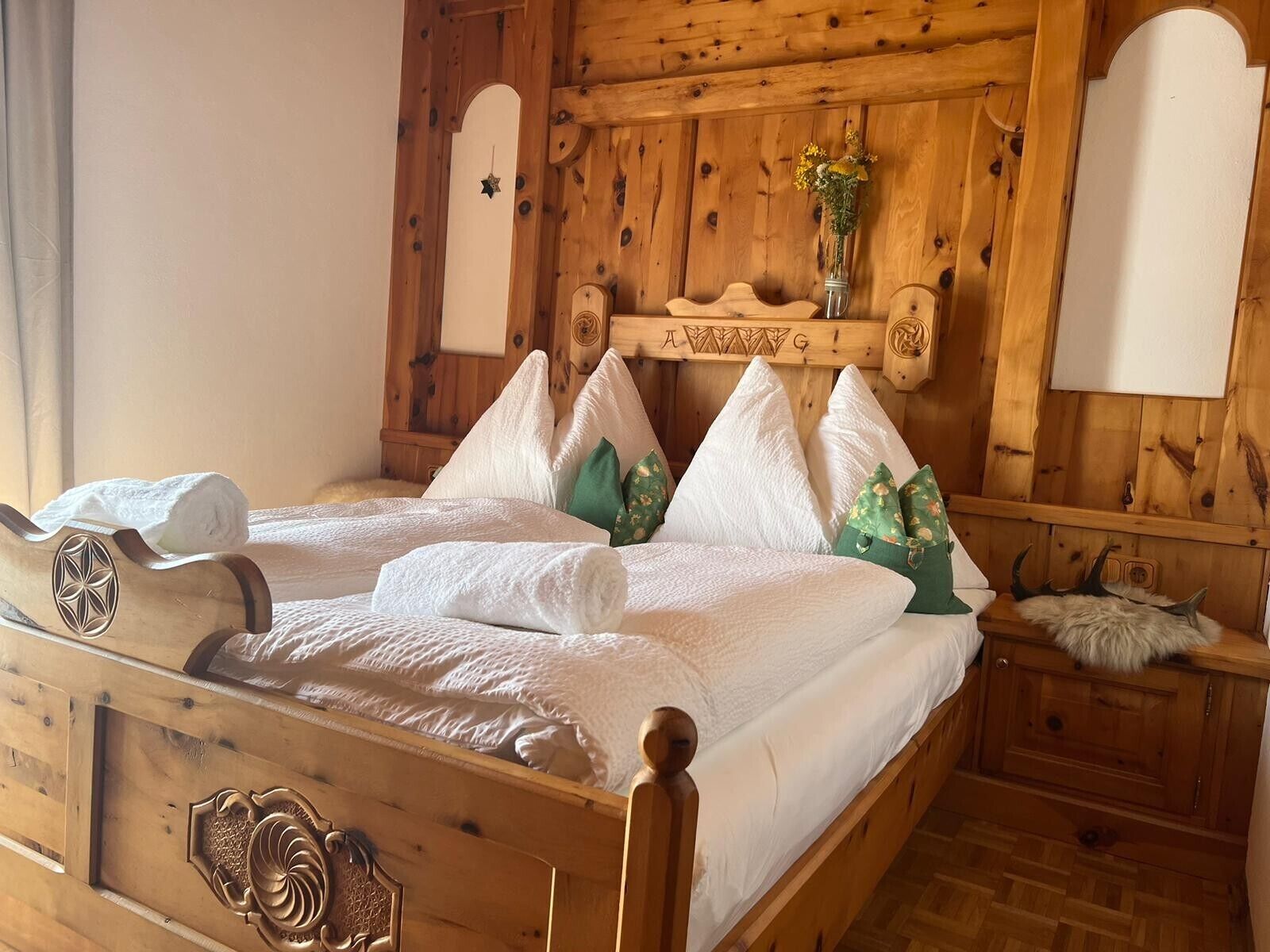 6 bedrooms, free WiFi, bed sheets