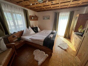 6 chambres, Wi-Fi gratuit, draps fournis