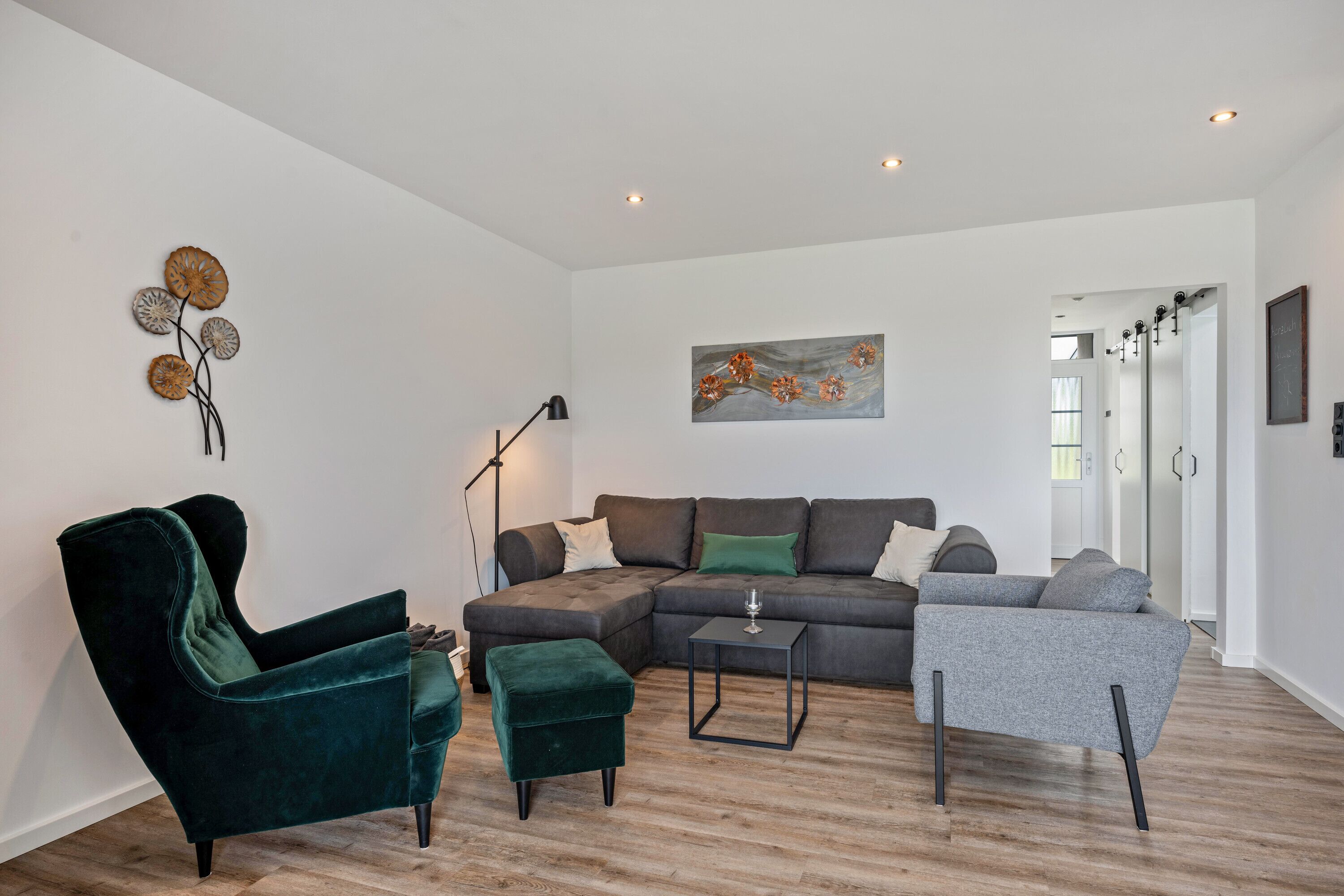 Fernseher, Kamin, Stereoanlage