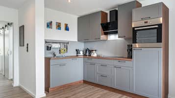 Kühlschrank, Ofen, Herdplatte, Geschirrspüler
