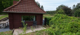 Vakantiehuis 'Blockhaus Quellental' met uitzicht op het meer, eigen terras en Wi-Fi