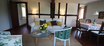 Holiday Home 'Deputatshaus Auf Dem Gut Marienhof' with Private Terrace, Shared Garden and Wi-Fi