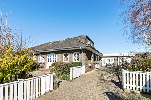 Gästehaus 'Ferienwohnung 3 Erdgeschoß' mit privatem Garten und Wi-Fi