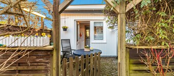 Guest House 'Ferienwohnung 3 Erdgeschoß' with Private Garden and Wi-Fi