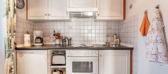 Guest House 'Ferienwohnung 3 Erdgeschoß' with Private Garden and Wi-Fi