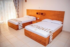 Deluxe Double Room | Desk, laptop workspace, free WiFi - SERENITY FORT HOTEL (Mariakani)