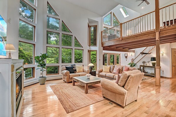 Smart-TV, peis, videospill og fotballspill