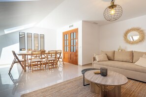 Living area - Apartamento Boho en El Soho de Málaga (Málaga)