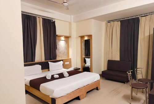 Hotel Jaysha