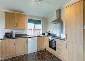 Fridge, oven, stovetop, toaster