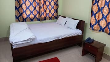 Classic Triple Room | Free WiFi, bed sheets