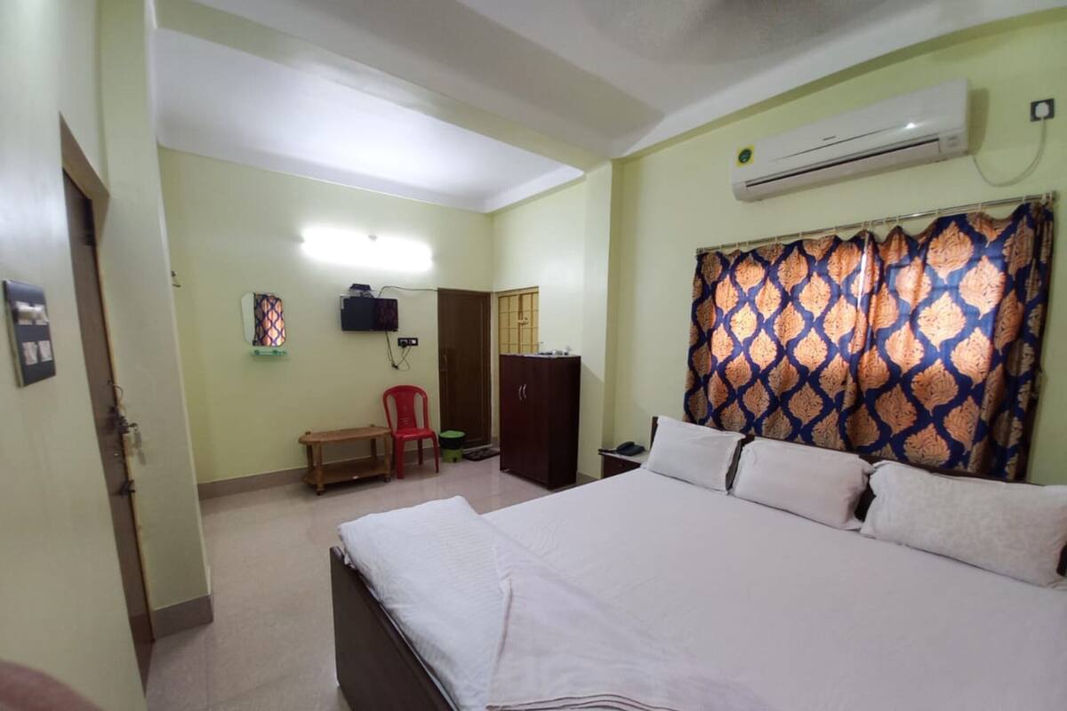 Habitación triple clásica | Wifi gratis y ropa de cama