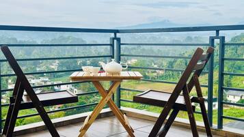Grand Twin Room | Terrace/patio