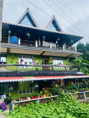 Front of property - Mirik Homestay Darjeeling (Kurseong)