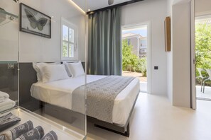 1 bedroom, iron/ironing board, free WiFi