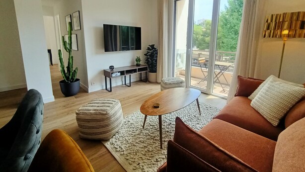 Smart TV - La Libé Chic 3 Pièces Neuf Tout Confort 2 Chambres 4 Voyageurs ! (Nice)