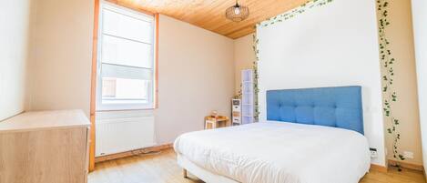 2 chambres, accĂšs au Wi-Fi (inclus), literie fournie