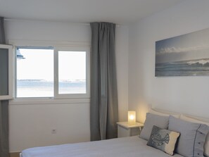 2 Schlafzimmer, Schreibtisch, Internetzugang