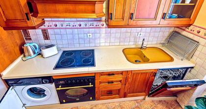 Right in the Historical Downtown, the best bars and restaurands all around