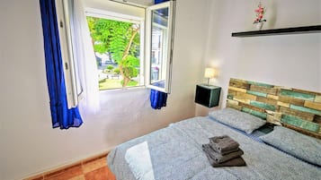 4 dormitorios, tabla de planchar con plancha, wifi y ropa de cama