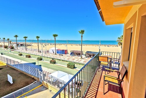 Probably the best first-line apartment at Valderagrana beach