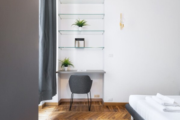 1 多间卧室、熨斗/熨衣板、WiFi、床单