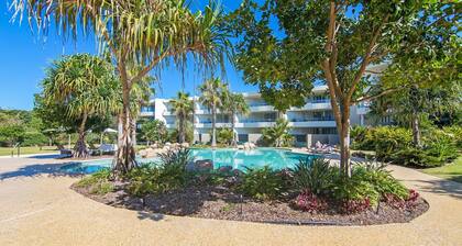 Cotton Beach 53 - Luxury Rooftop Beachfront Apartment