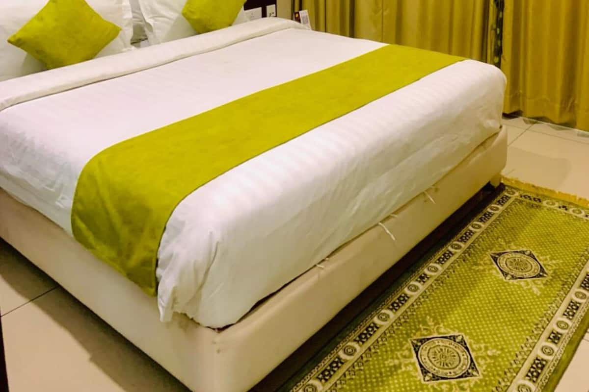 Superior Single Room | WiFi (free), bed sheets