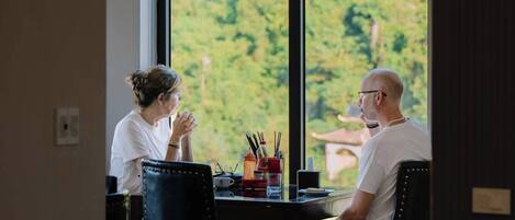 含每日當地特色早餐