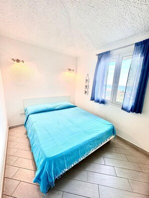 2 Schlafzimmer, Bügeleisen/Bügelbrett, Reisekinderbett, Bettwäsche